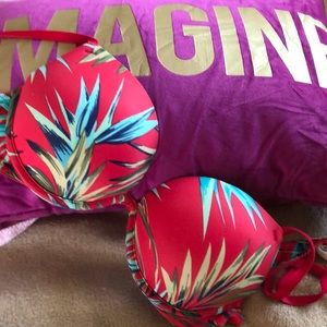 Victoria’s Secret Padded Bra